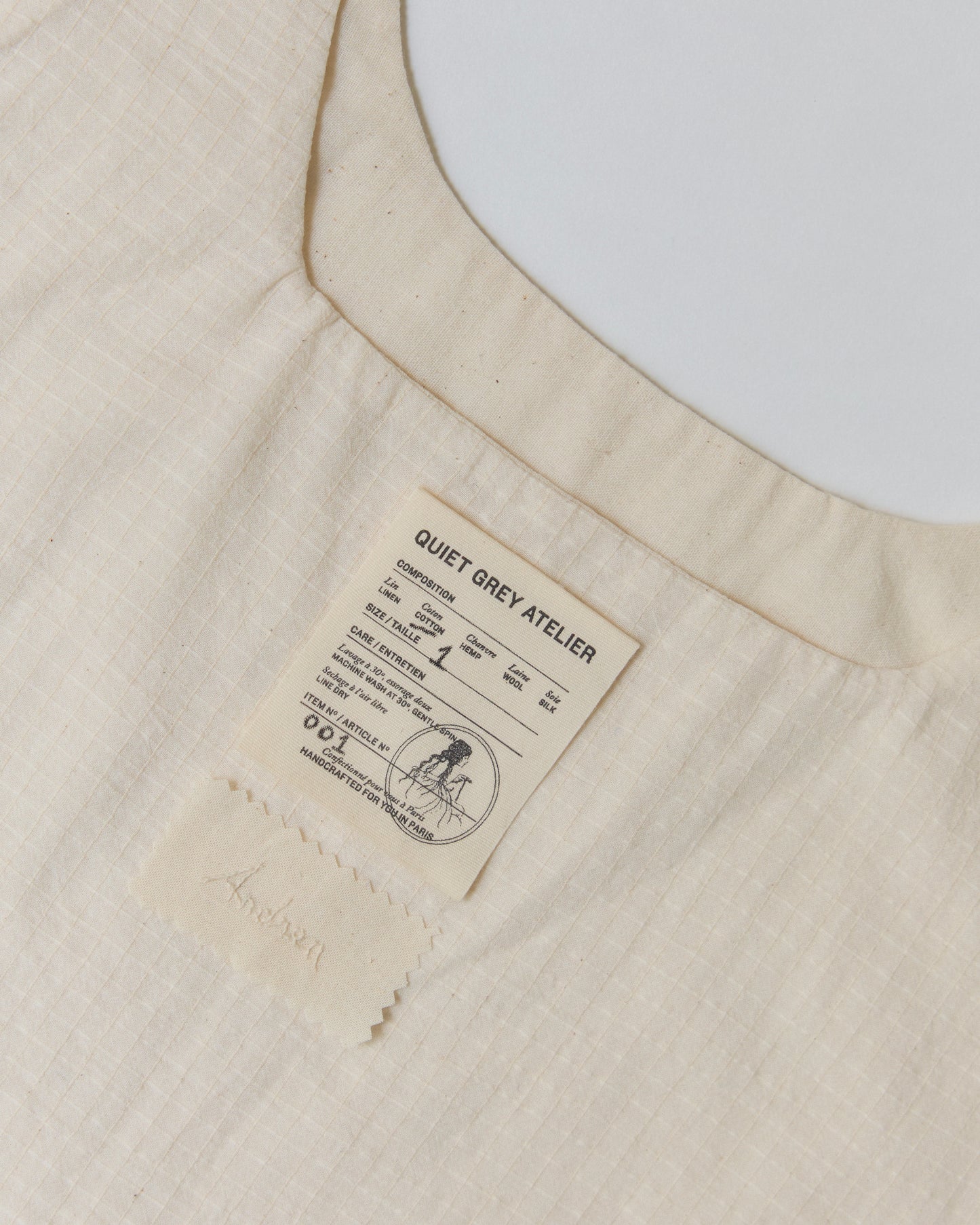 Label of The Lacets Top