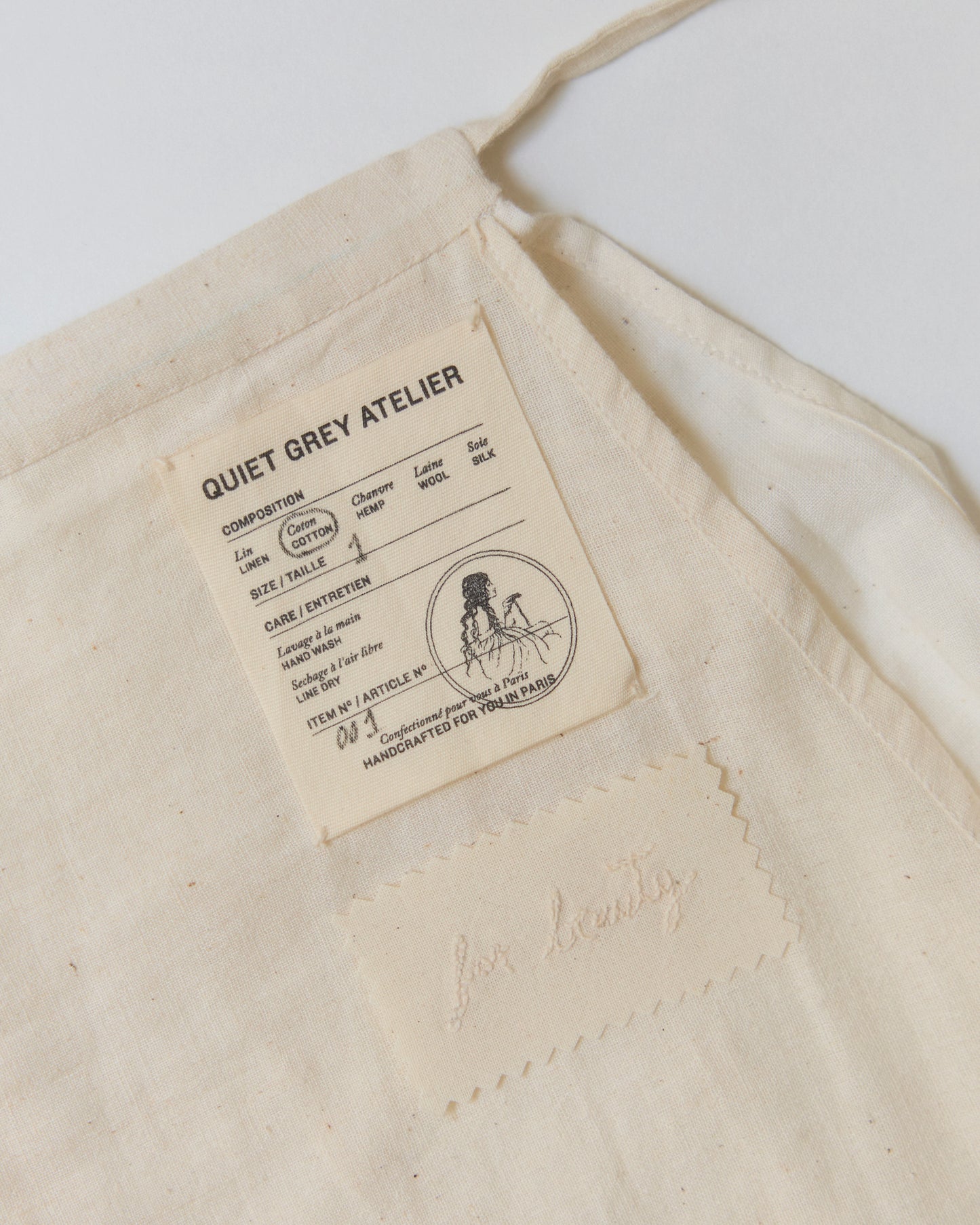 Inside of the skirt label detail.